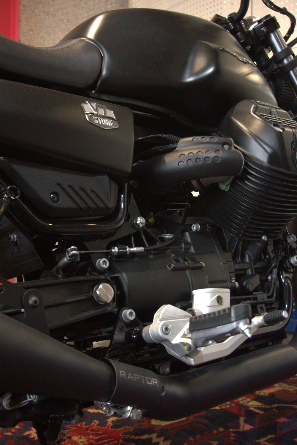 KIT GUZZI V7