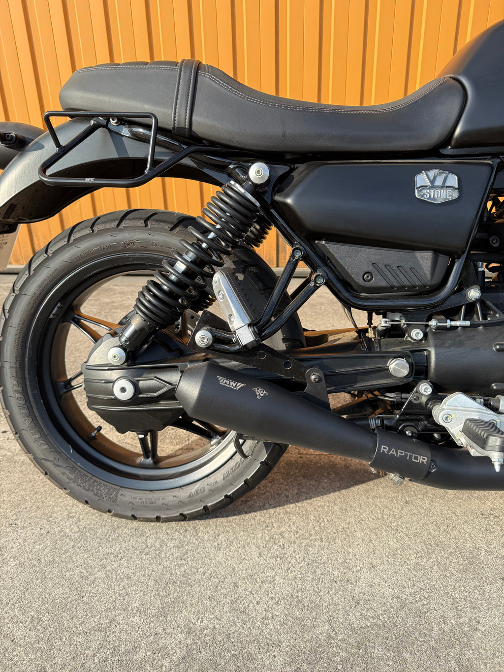 KIT GUZZI V7