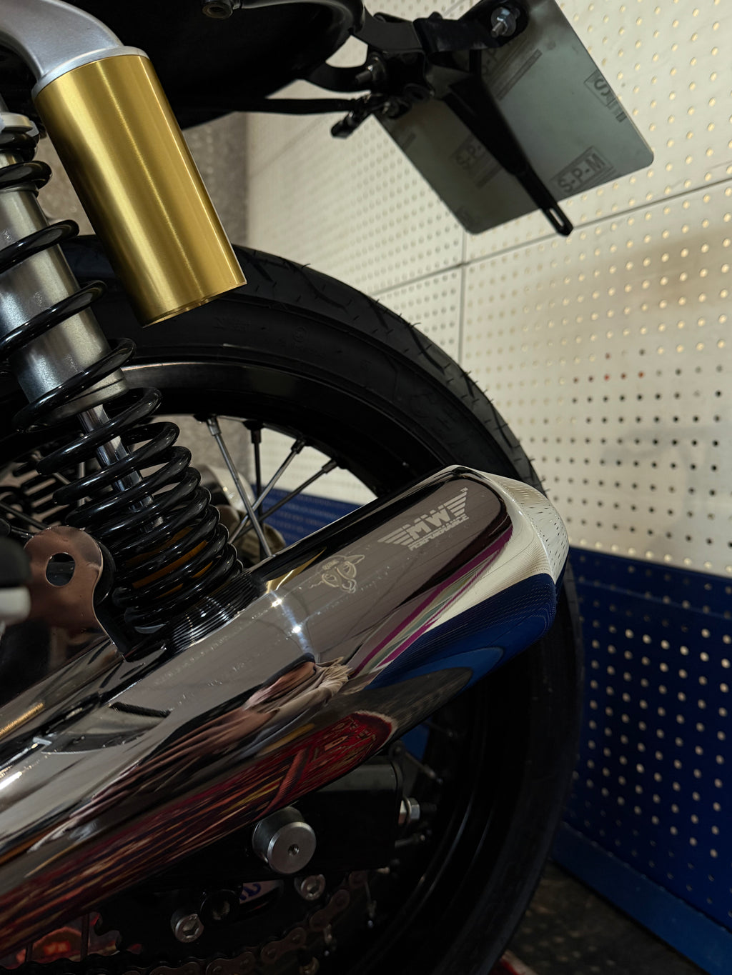 ESCAPES SLIP-ON RAPTOR PARA ROYAL ENFIELD 650 TWINS