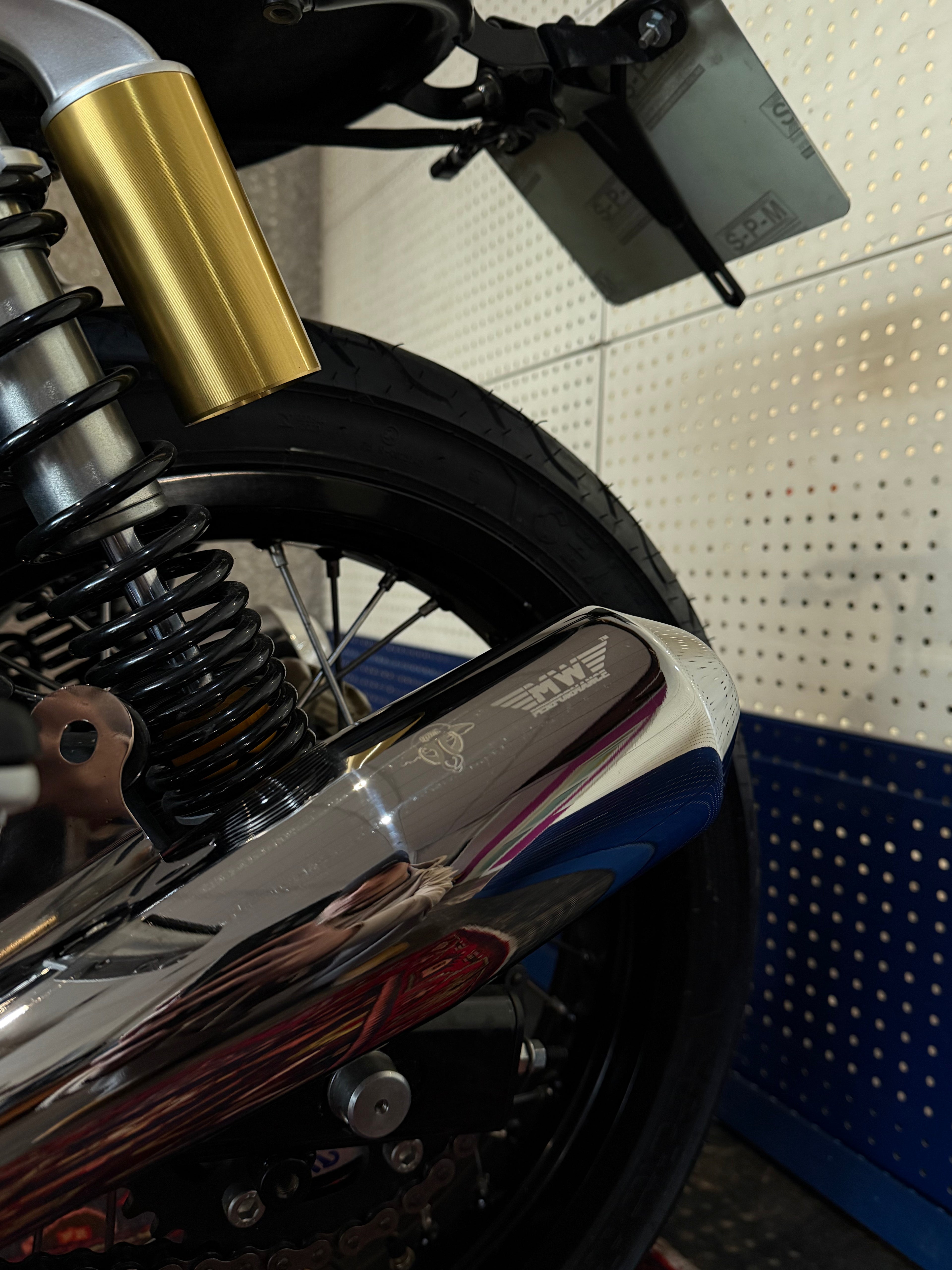 ESCAPES SLIP-ON RAPTOR PARA ROYAL ENFIELD 650 TWINS